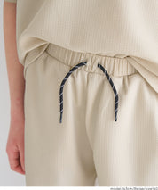 童裝【壓紋機能】刺繡LOGO短褲