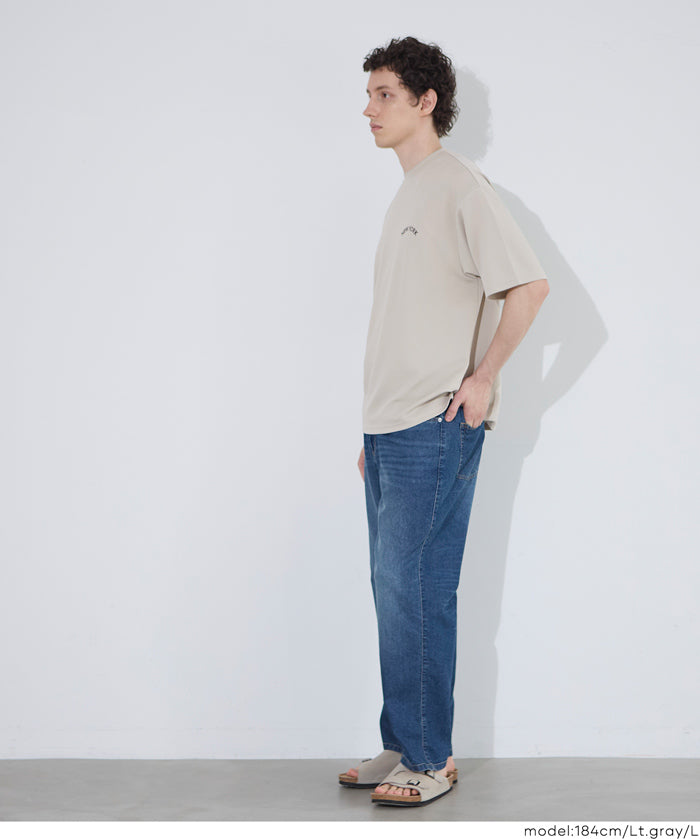 男裝【壓紋機能】刺繡logo短袖上衣 T-shirt