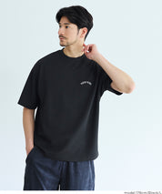 男裝【壓紋機能】刺繡logo短袖上衣 T-shirt