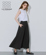 【壓紋機能】輕量A字長裙 附口袋 ( Light Embossed Panel Flare Skirt)