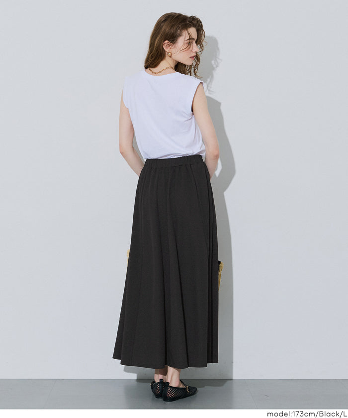 【壓紋機能】輕量A字長裙 附口袋 ( Light Embossed Panel Flare Skirt)
