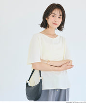 日系通勤V領蝙蝠袖上衣 (V-neck dolman sleeve blouse)