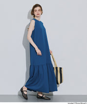 【壓紋機能】輕薄無袖背心拼接魚尾連衣裙 (Light Embossed Sleeveless Dress)