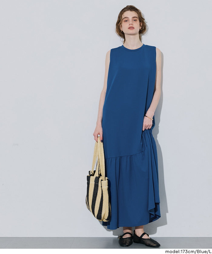 【壓紋機能】輕薄無袖背心拼接魚尾連衣裙 (Light Embossed Sleeveless Dress)