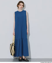 【壓紋機能】輕薄無袖背心拼接魚尾連衣裙 (Light Embossed Sleeveless Dress)