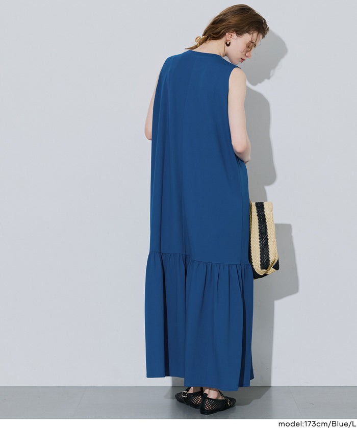 【壓紋機能】輕薄無袖背心拼接魚尾連衣裙 (Light Embossed Sleeveless Dress)