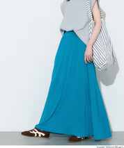 絲柔彈性A字長裙 (Flowy flared skirt)