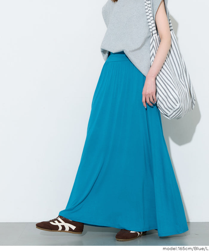 絲柔彈性A字長裙 (Flowy flared skirt)