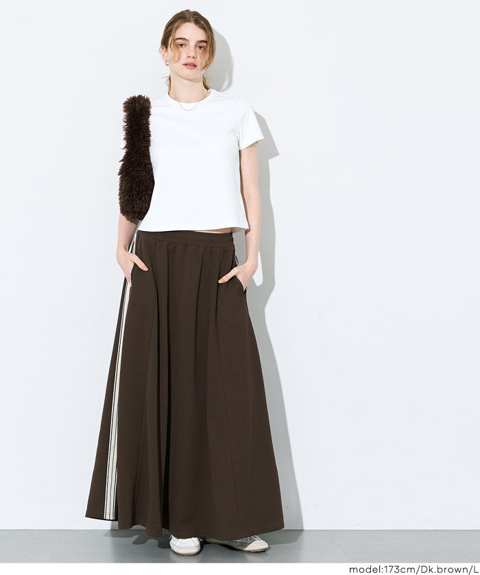 運動風彈性A字傘裙 (Line flared skirt)