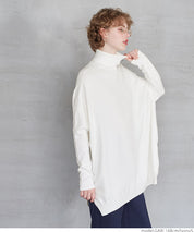 Turtleneck knit tunic