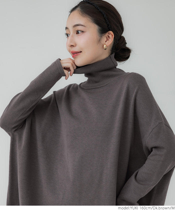 Turtleneck knit tunic
