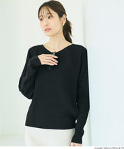 Dolman V-neck knit top