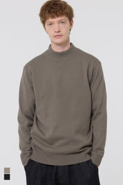 男裝極簡風半高領針織上衣