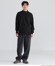 男裝極簡風半高領針織上衣