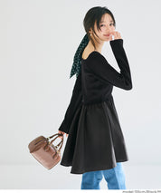 U領拼接娃娃針織上衣