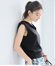 簡約小V翻領無袖針織上衣 (Sleeveless skipper knit top)