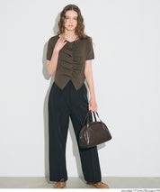 抓皺前開衩短袖針織衫 (Front-gathered short-sleeved knit)