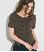 抓皺前開衩短袖針織衫 (Front-gathered short-sleeved knit)