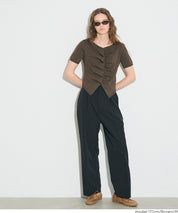 抓皺前開衩短袖針織衫 (Front-gathered short-sleeved knit)