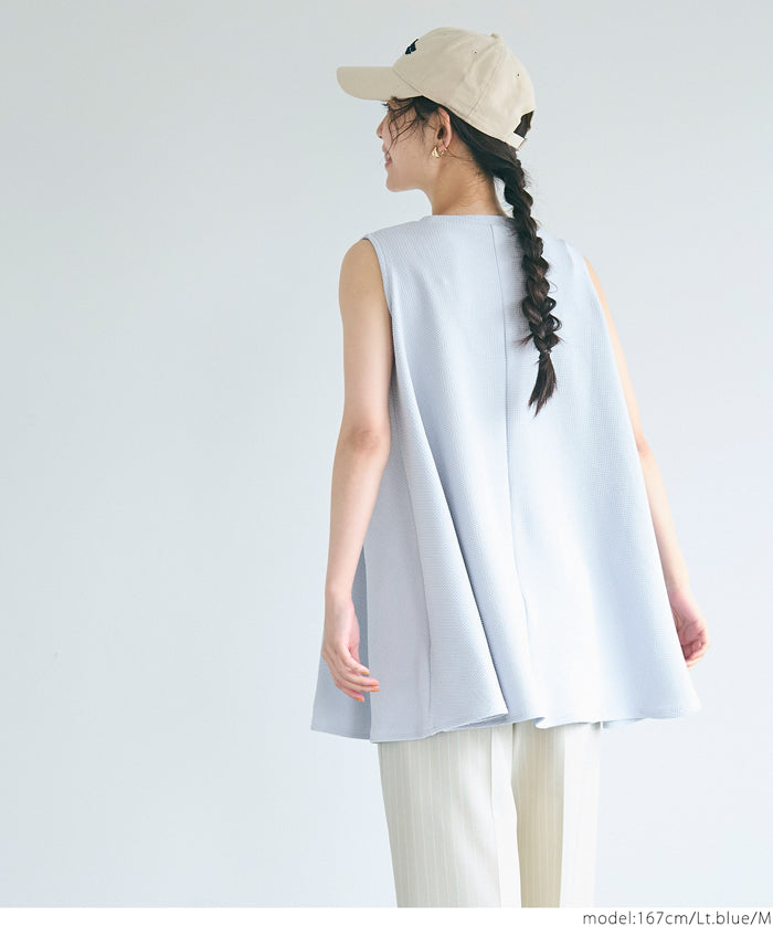 Embossed tops 